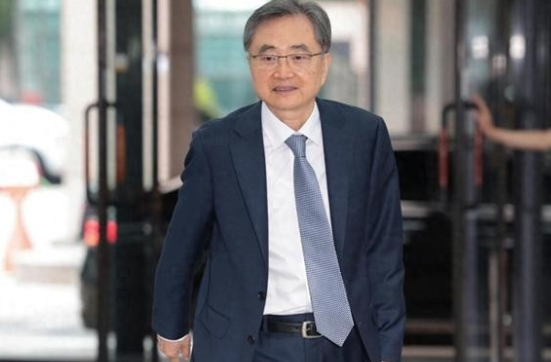“希望中国遵守国际法”！就是这句话，一夜之间把韩国外长赵显推上了中韩关系的风口浪