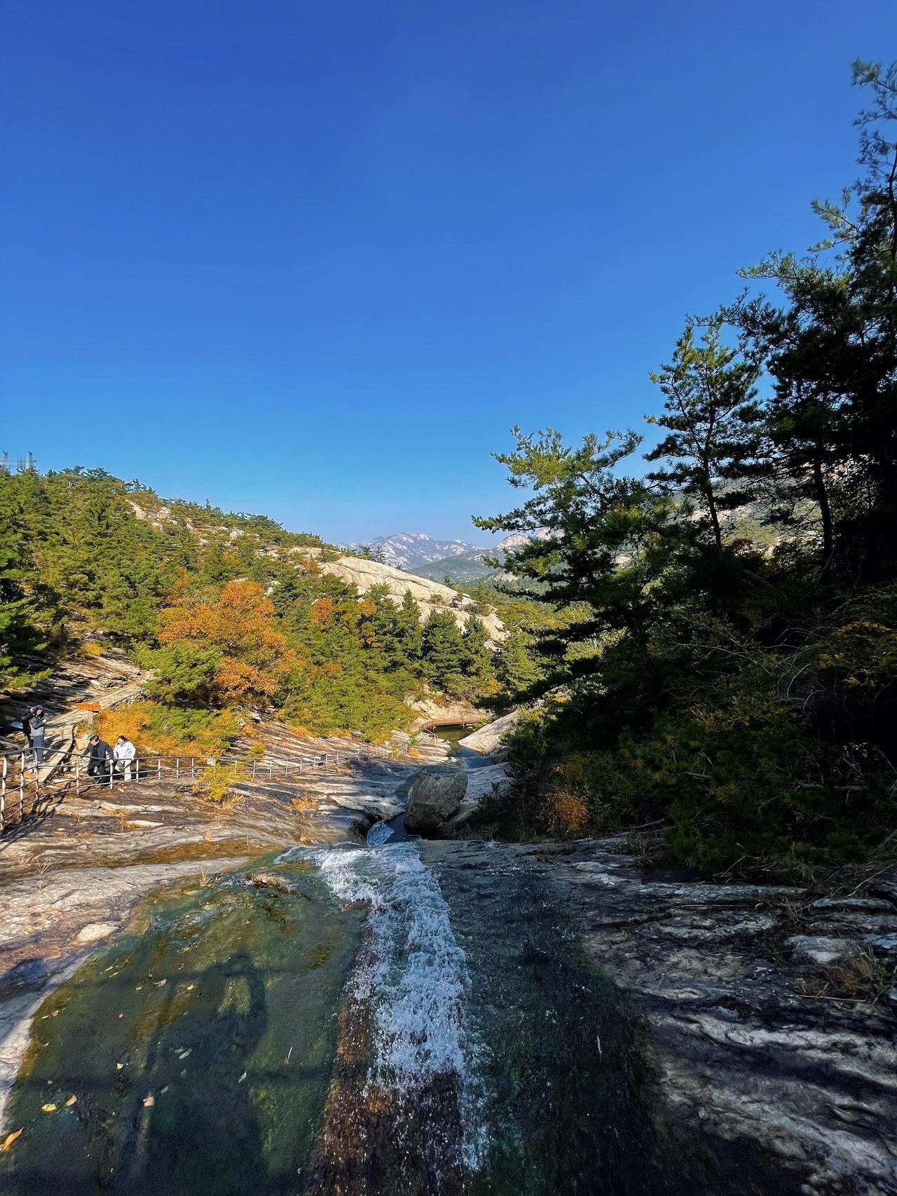 初冬的昆嵛山九龙池风光。