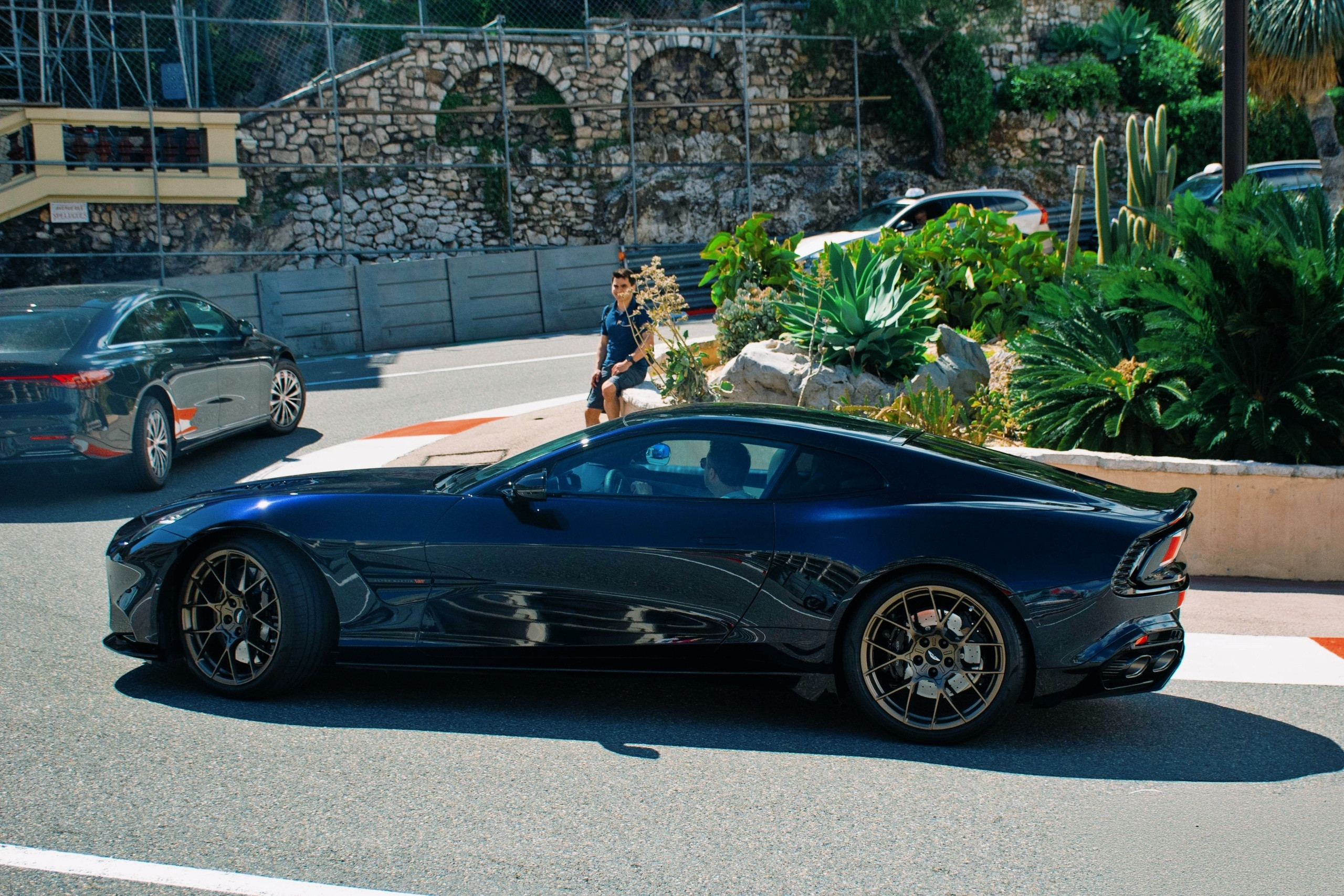 街拍～AstonMartinVanquish阿斯顿马丁vanquish阿斯