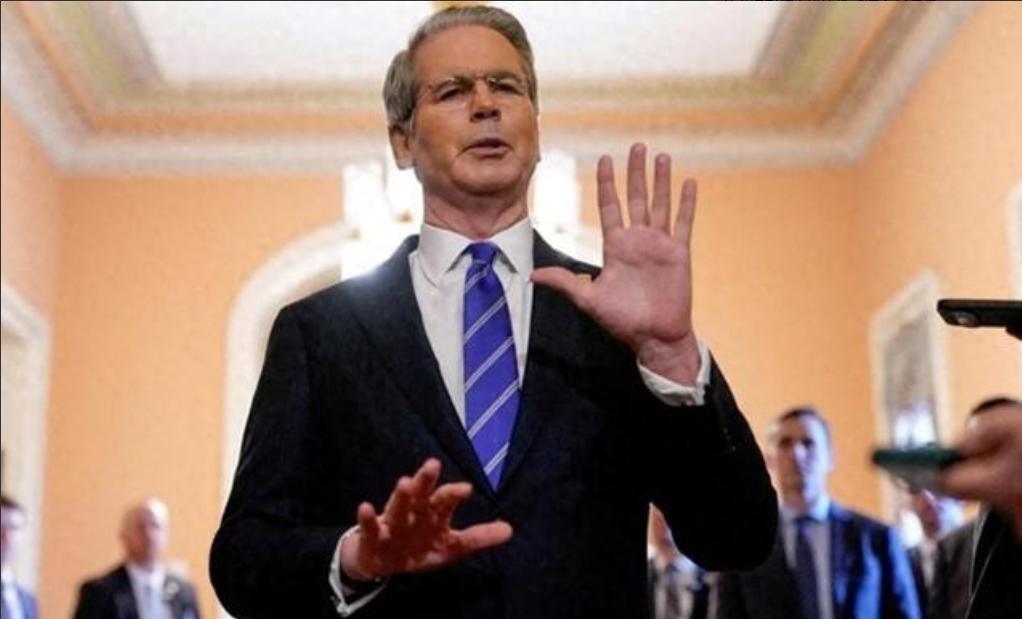 美国“子弹”已上膛，美财长通知东大交出稀土！话音刚落，东大停购大豆......大