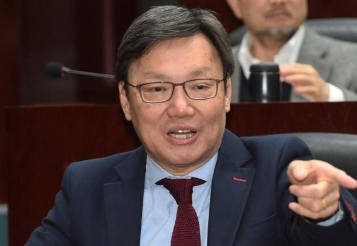 郑丽文访问团新增成员：“九二共识”一词创造者苏起！不得不说，郑丽文是绝顶聪