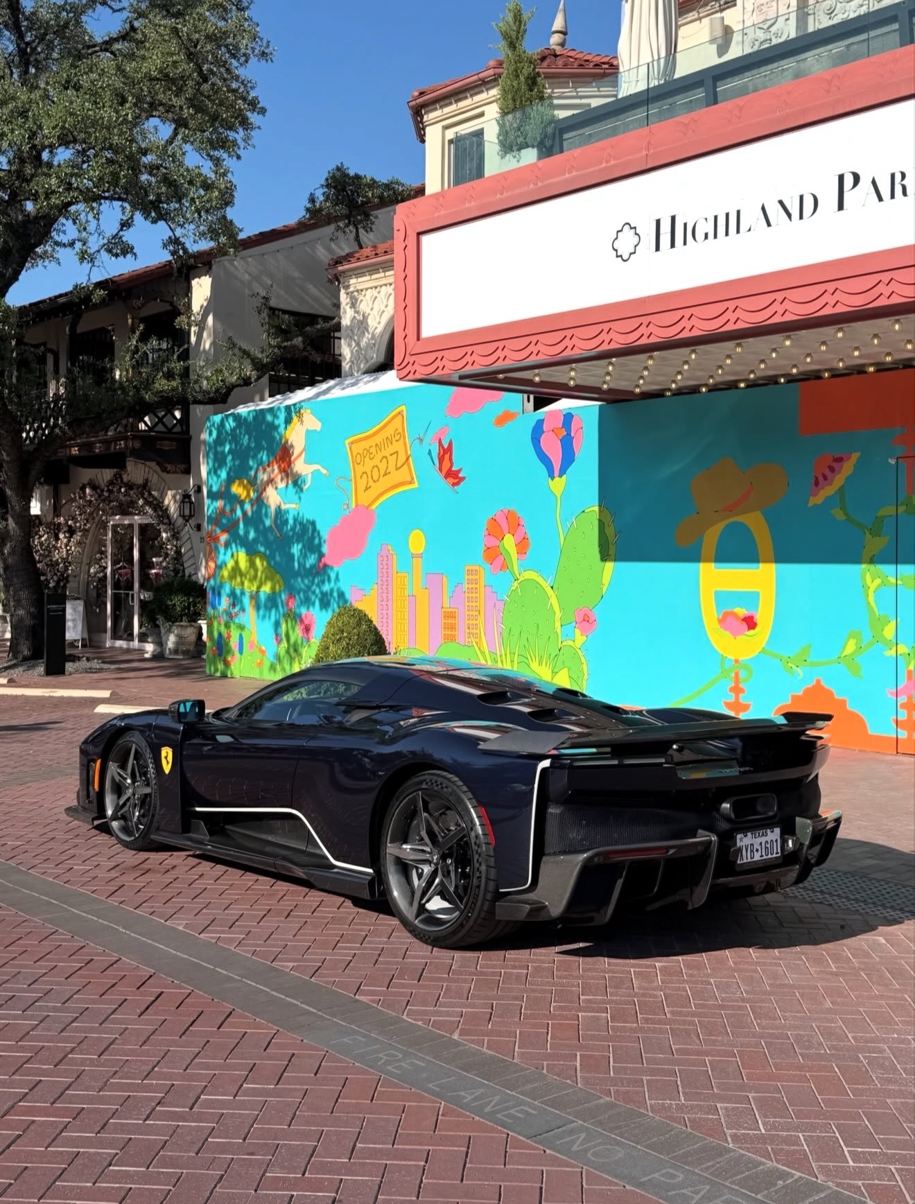 达拉斯FerrariF80油漆：SparklingBlue