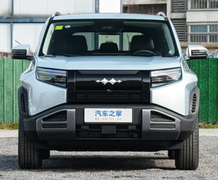 方程豹钛3在售车型基础信息与参数记录方程豹钛3是比亚迪旗下方程豹品牌推出的纯