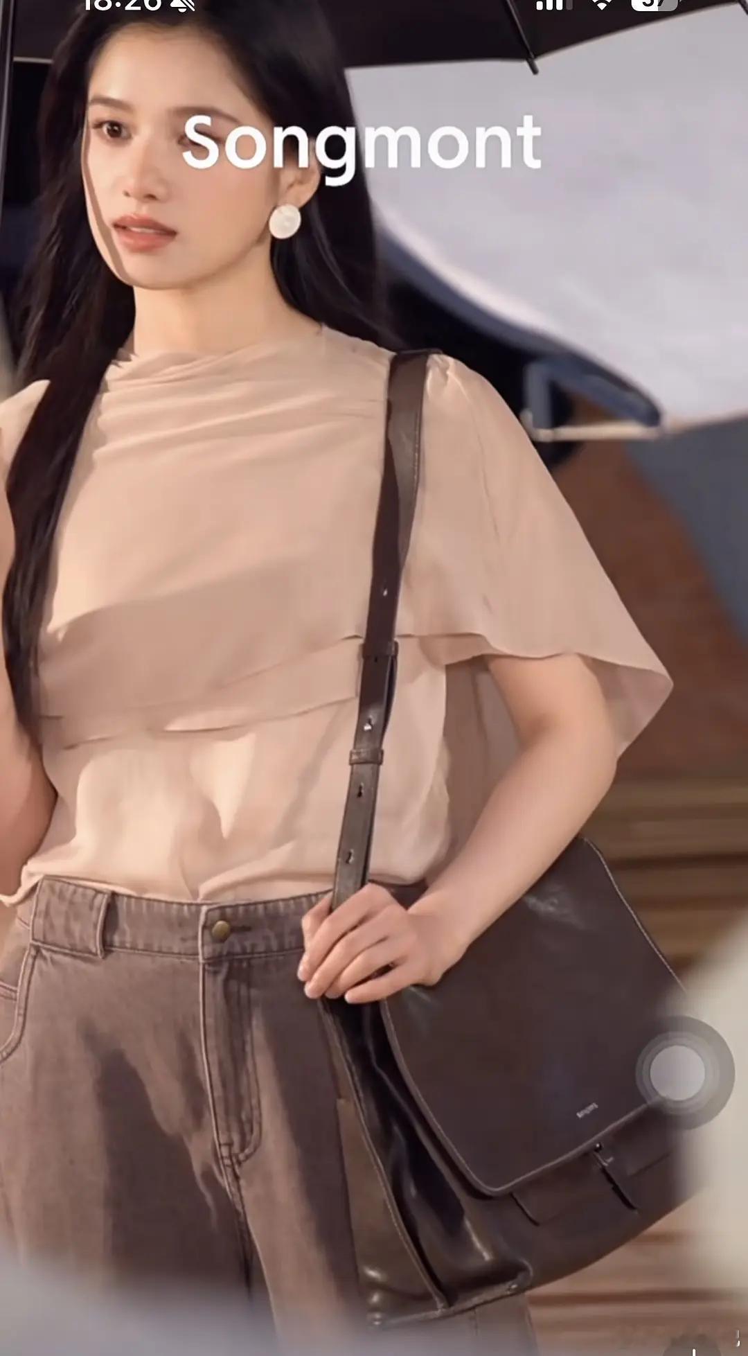 张婧仪好标准的H型身材啊🙉