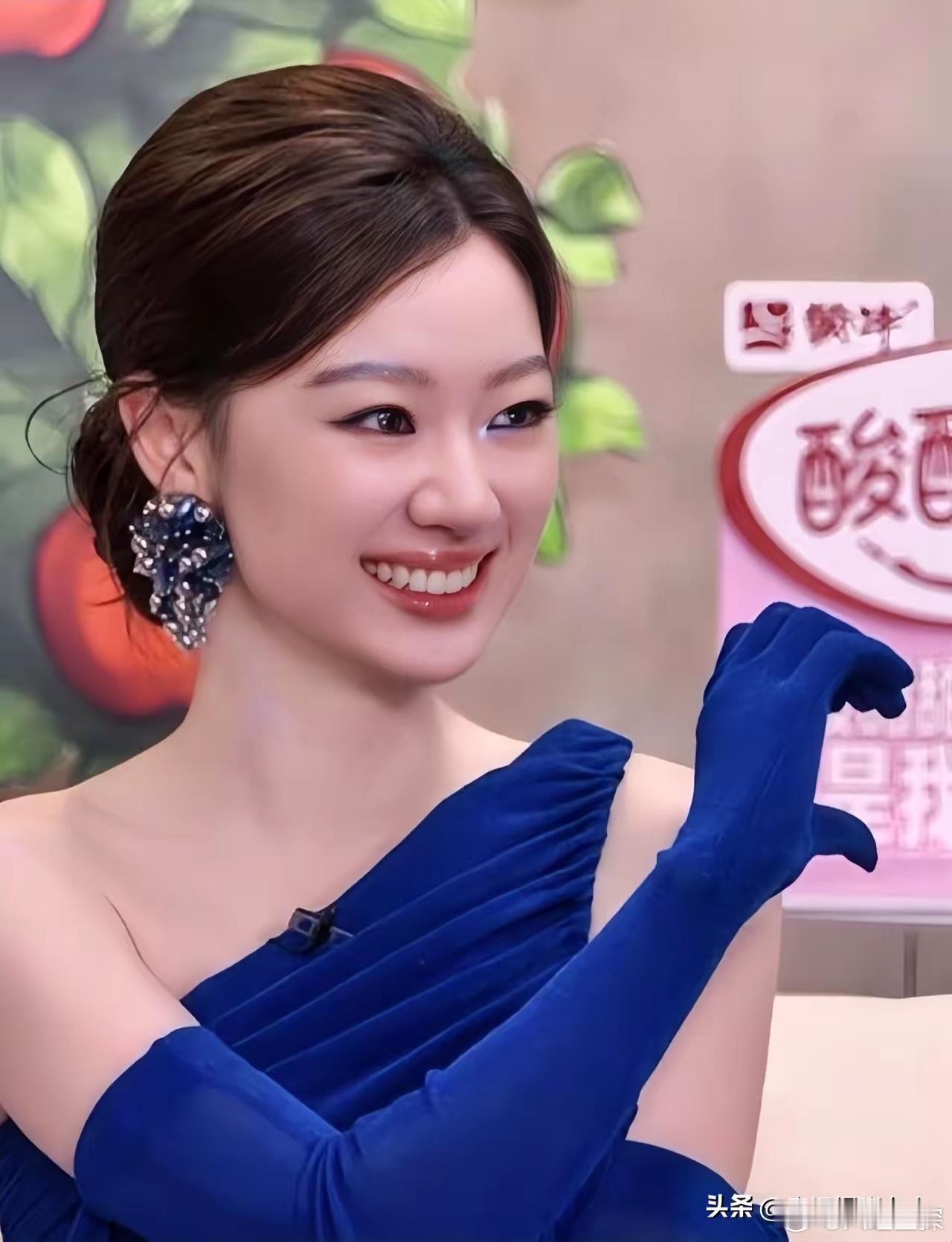 我有一种预感，单依纯已经放飞自我了，​在改编的路上一去不复返了，就像是被常石磊的