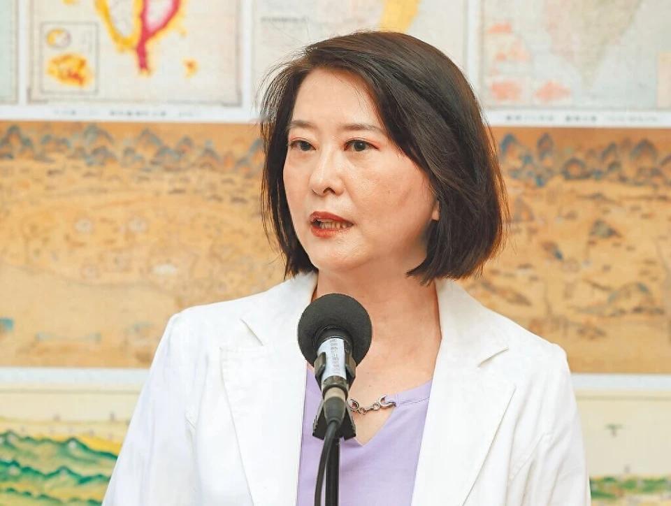 继装修公司、鞋商后，王鸿薇再爆有茶叶公司获得台军方标案台“国防部”近日频频爆出