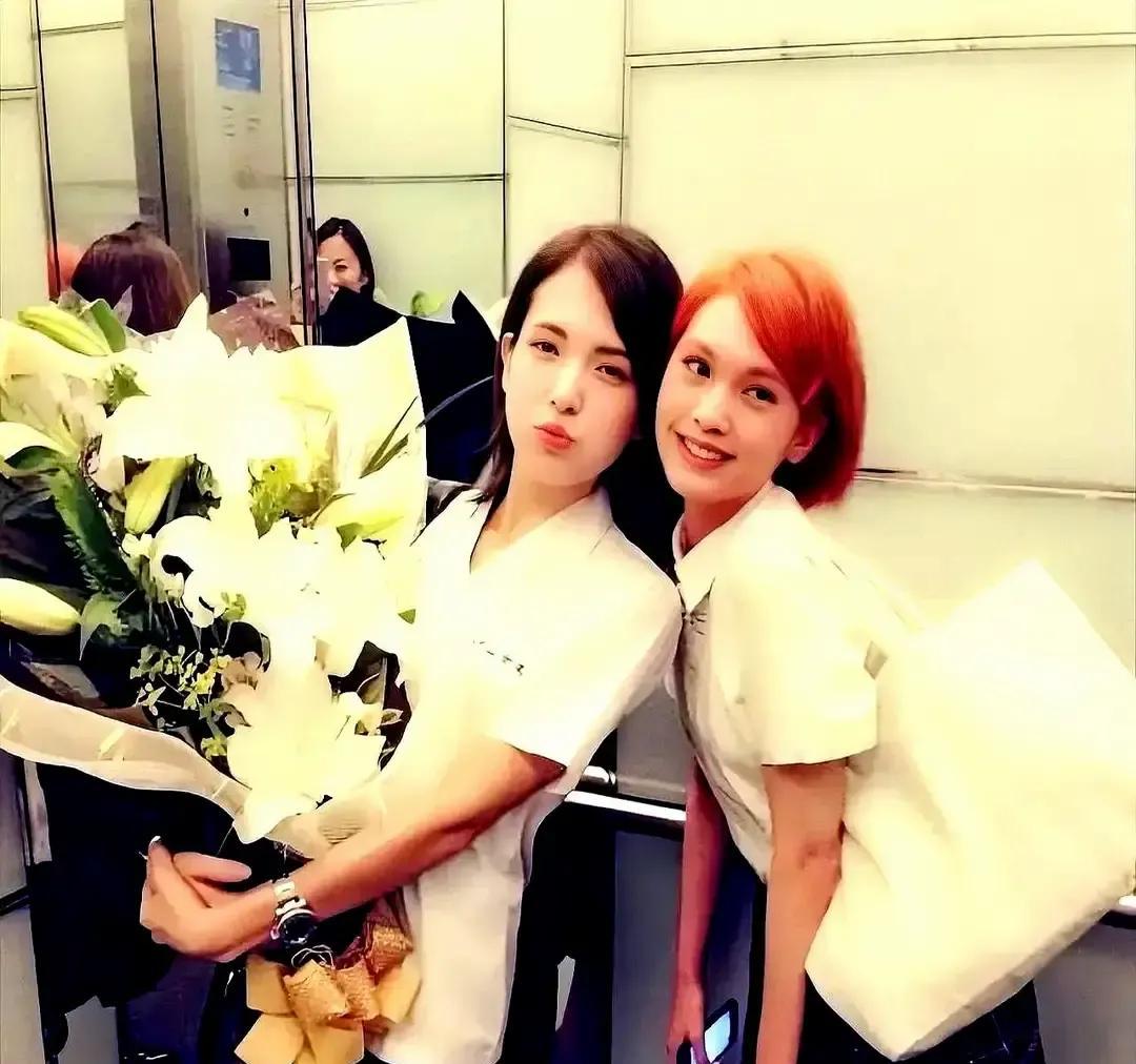 许玮甯大婚没请杨丞琳？说实话，这就对了！那些等着看“世纪大和解”戏码的人，