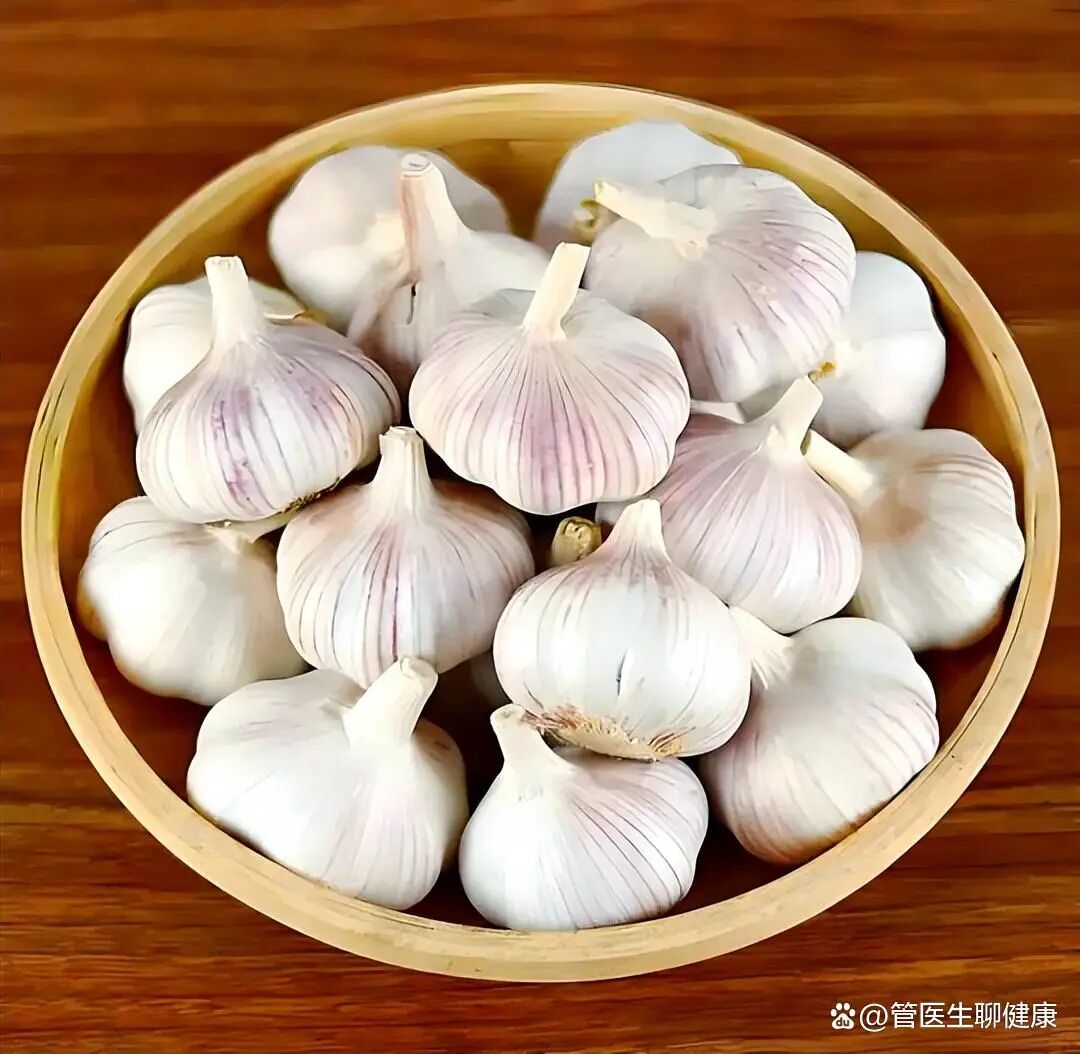 上海交大发现: 吃大蒜能在29小时内降低48%的血糖, 是真的吗?