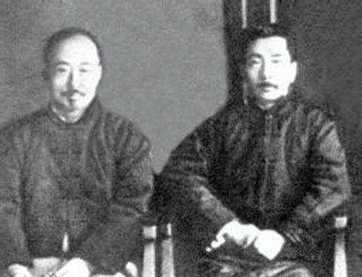 1936年，鲁迅去世的第2天，和鲁迅反目成仇13年的弟弟周作人，若无其事地去学校