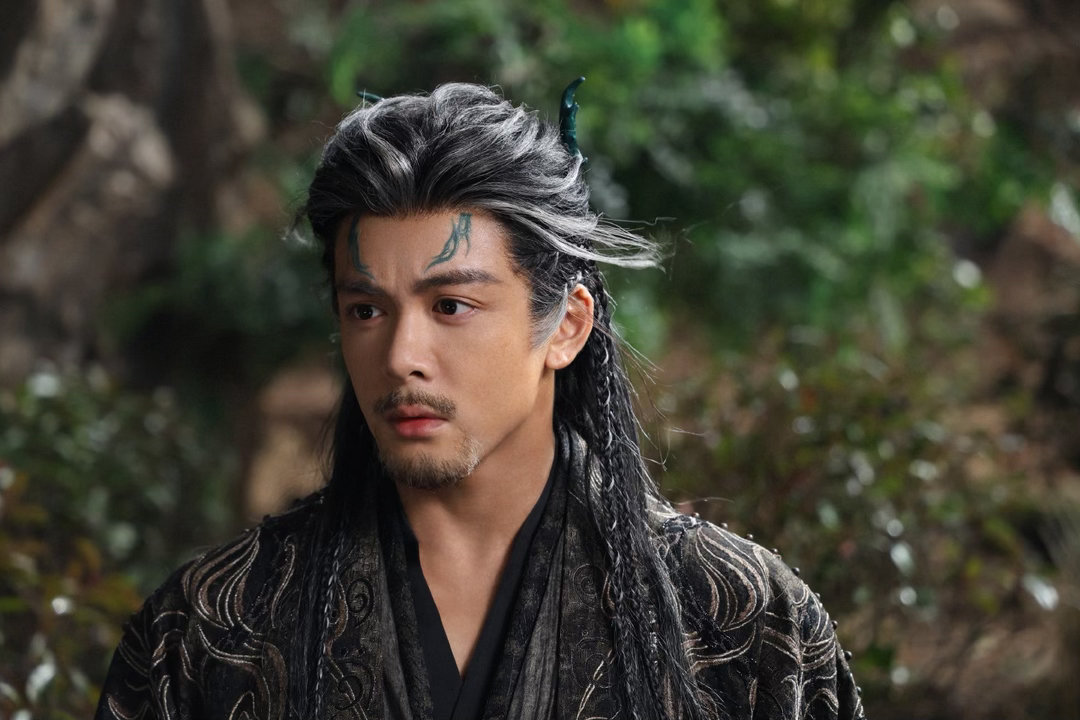 曾舜晞这段宿命感虐到心口发紧被曾舜晞的武拾光狠狠戳中！从温柔相依到刀剑相向，宿