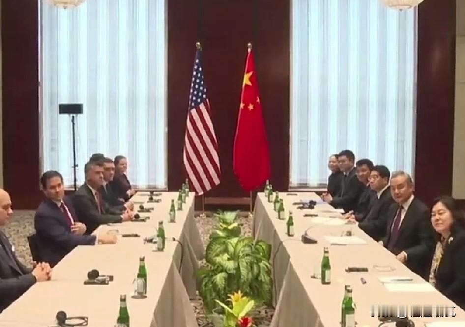 近期网络上有个疑问，美国国务卿卢比奥，能否跟随特朗普访华。有网友认为，毕竟他