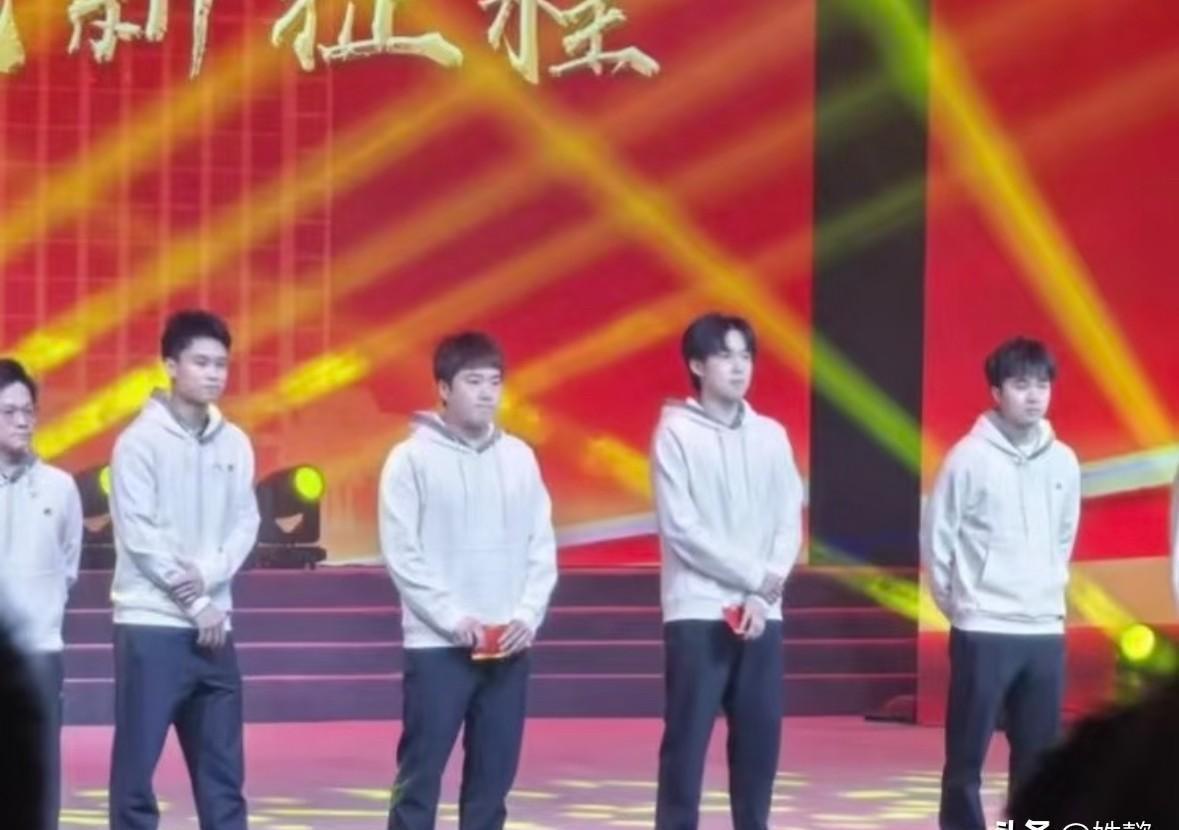 我滴天哪，魏桥太会了，知道王楚钦、梁靖崑、林昀儒、周启豪、黄油、于子洋以及教练组