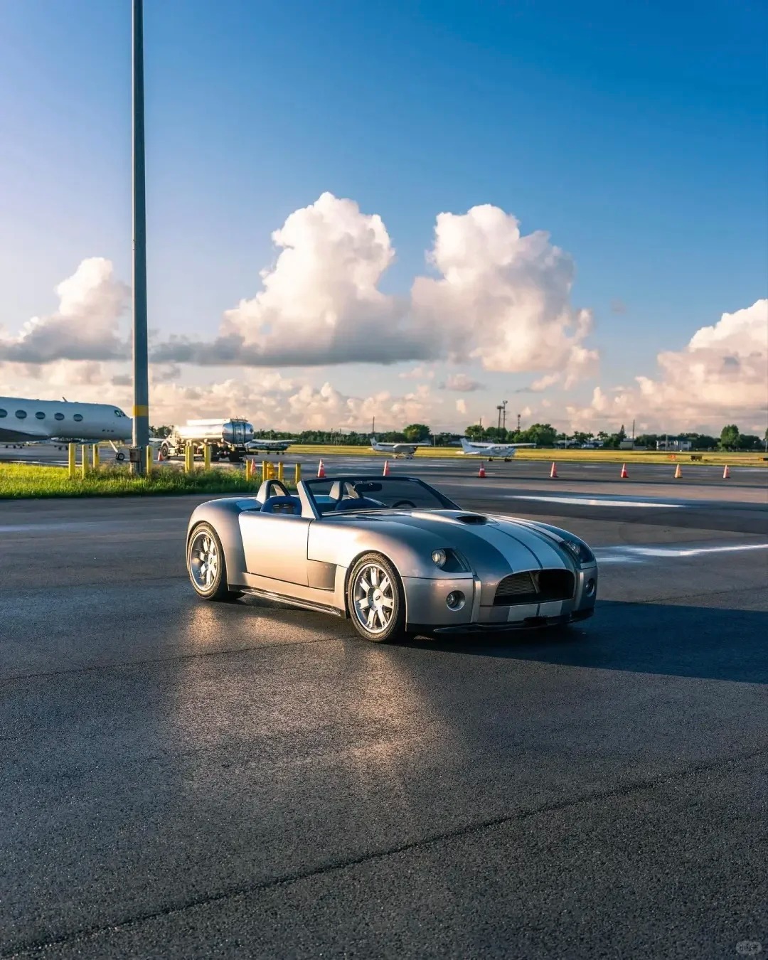 福特谢尔比CobraConcept，概念车就是不一样车东车西