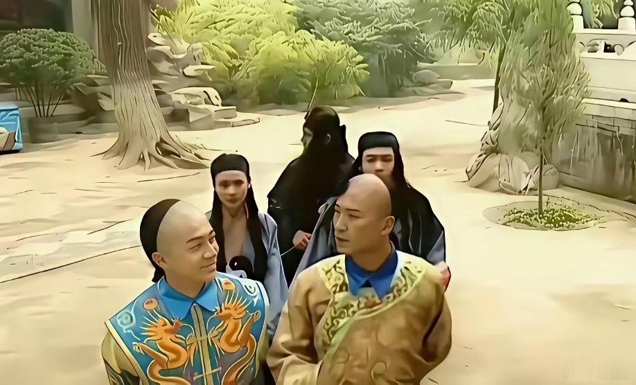 当年看还珠格格怎么没发现后面有冰箱