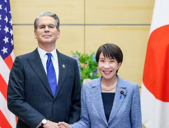 5月12日，美国财长贝森特访问日本期间，高市早苗直接当面告状，抱怨中国稀土