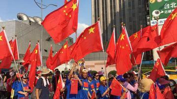 “你的基因大豆我们买了，你的飞机我们也订了，你想要的稀土我们也给了，你的回报却是