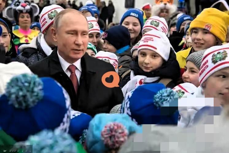 一年少近60万人！俄罗斯这波“催生”简直是急到了骨子里，手段猛得让人咋舌。