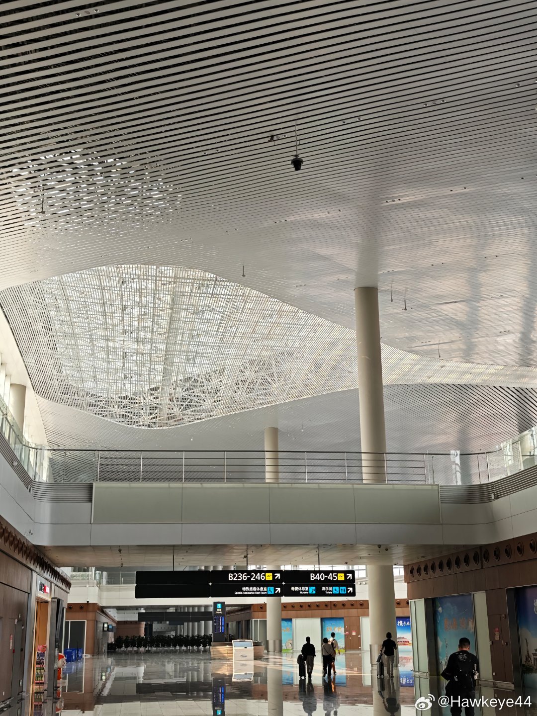 飞到有些怕了，但看看4月还得继续…mood广州·广州白云国际机场T2航站楼