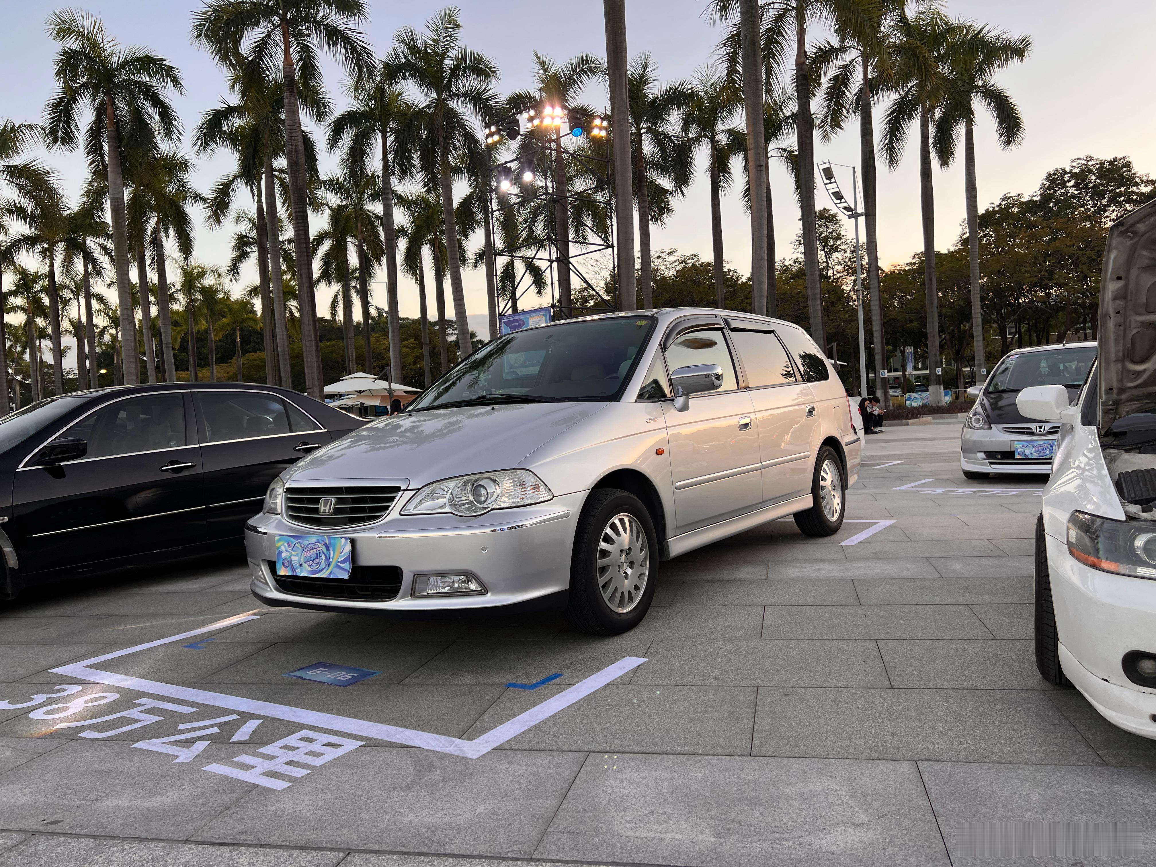 2025广汽本田躁梦节一些漂亮的2/3/4/5代奥德赛……3、4代低矮的“黑豹