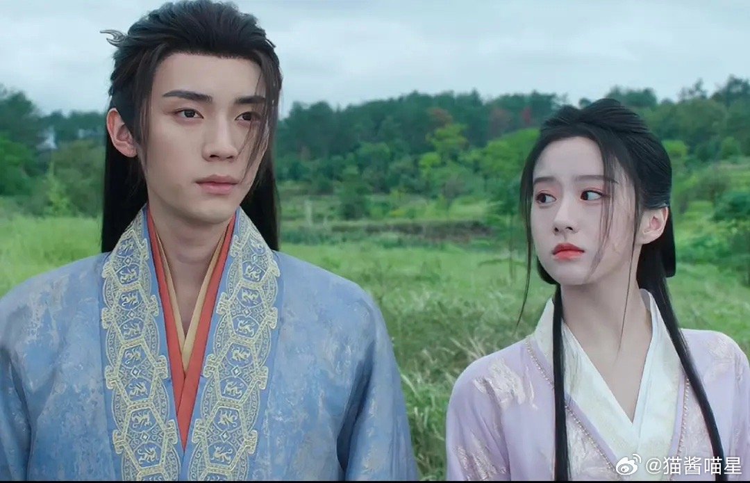 为什么江湖夜雨十年灯这是现实景象，拍出来的也像抠图呢？