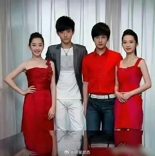 当年合照的这四个小孩儿，现在都火得不得了！​​​