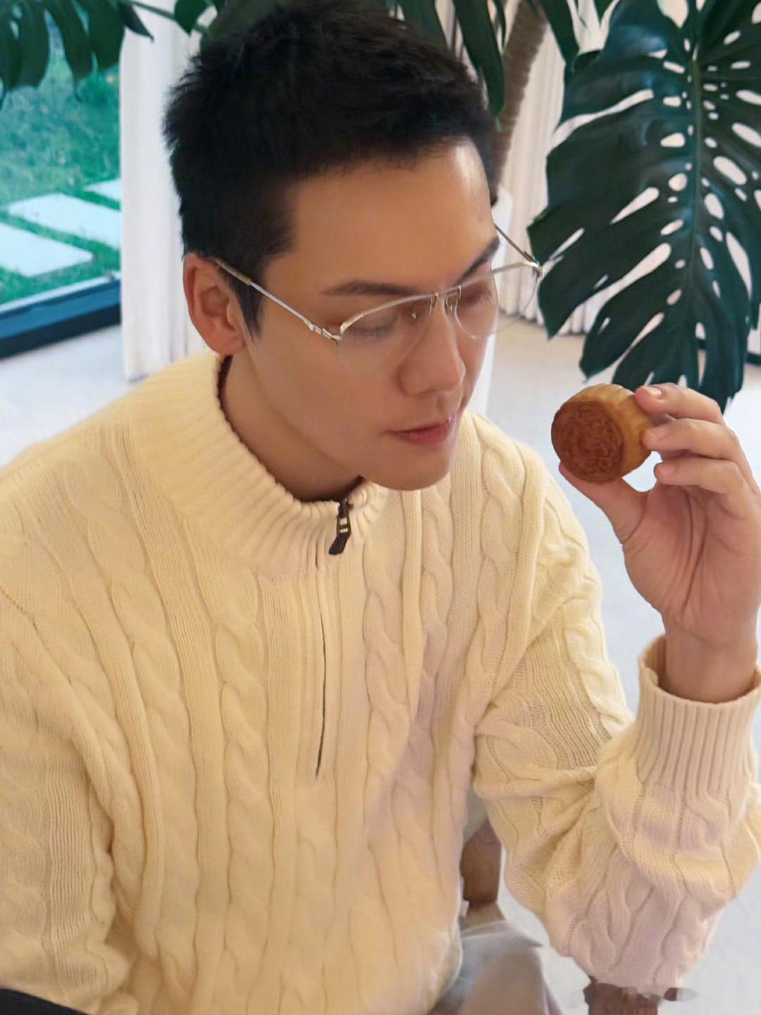 陈伟霆去演反派真的真的可以闯出一条路，看许我耀眼发现了伟霆更宽的戏路，适合偏执反