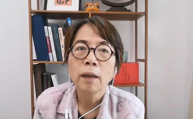 荒谬！30日中午，台湾媒体人黄智贤在个人直播节目里居然公开夸赞日本首相高市早苗