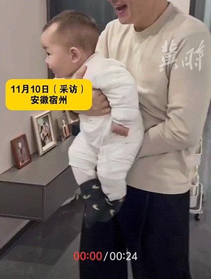 太幸福了！安徽宿州，奶奶突然来家里看大胖孙，不料奶奶刚把头探进门来，孙子瞬间激动