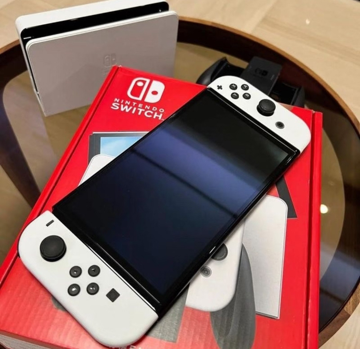 你的初代Switch吃灰了吗我一直没买Switch就是怕吃灰过年的时候心血来潮想