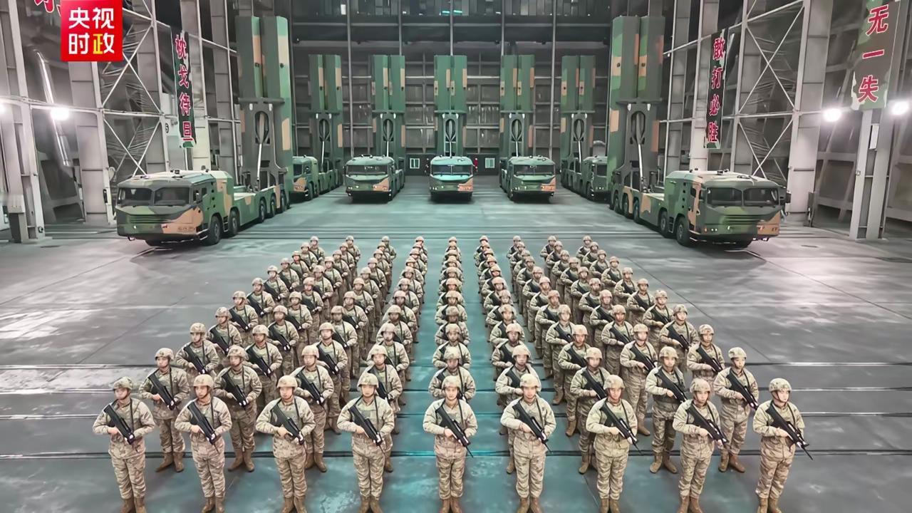 这硬核拜年，也只有中国才有吧。在央视公开的报道中，火箭军这个硬核拜年方式，真