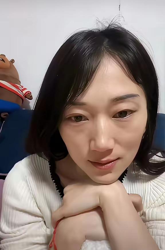 既然无法继续牵手走下去，林丽果断的选择了诉讼，如果没有前年的那场寻亲，他们或