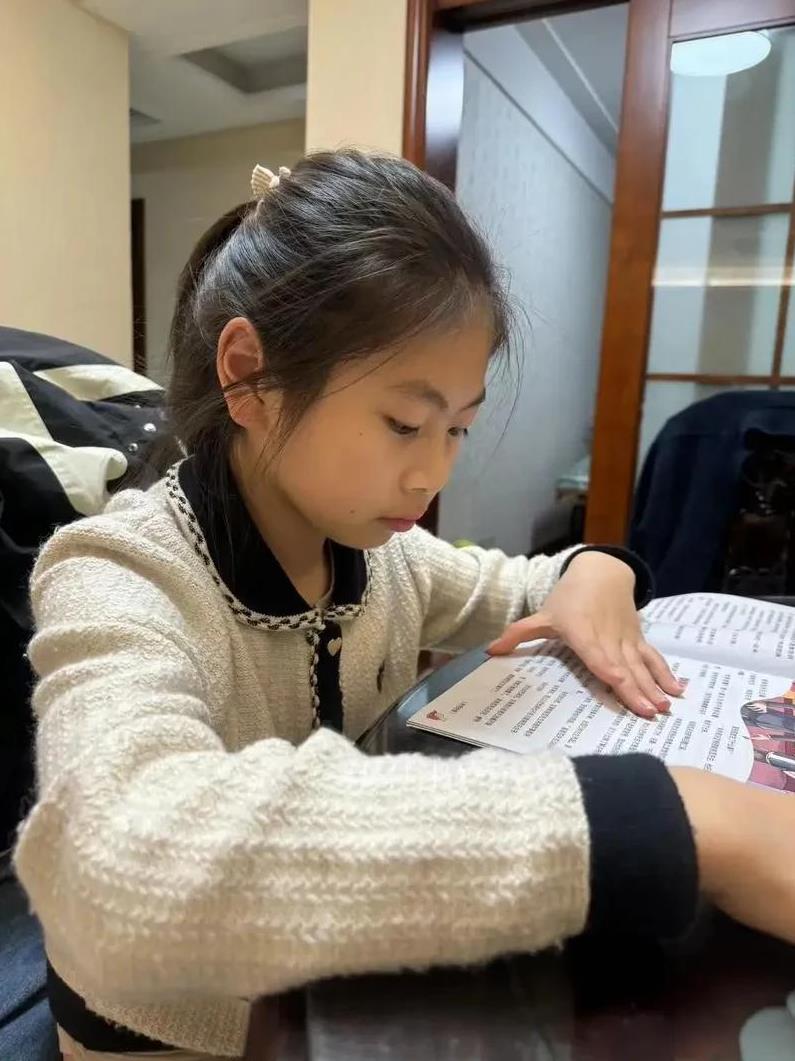 10岁的小侄孙女，7号刚放暑假，8号便去上课外辅导班，侄孙女想玩几天，可侄媳妇不