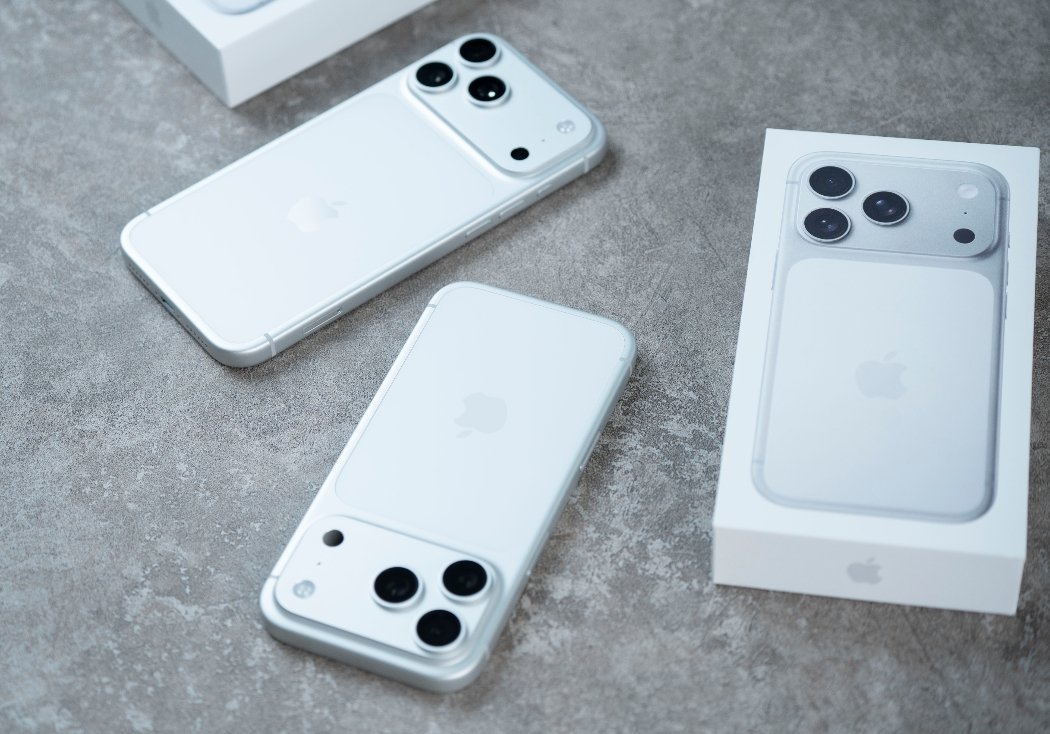 手机涨价什么时候是个头其实现在手机为啥会涨价，我们大家都心知肚明，这两年AI的爆