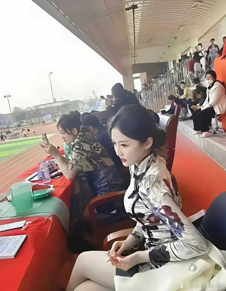 什么样的男人才能拥有她