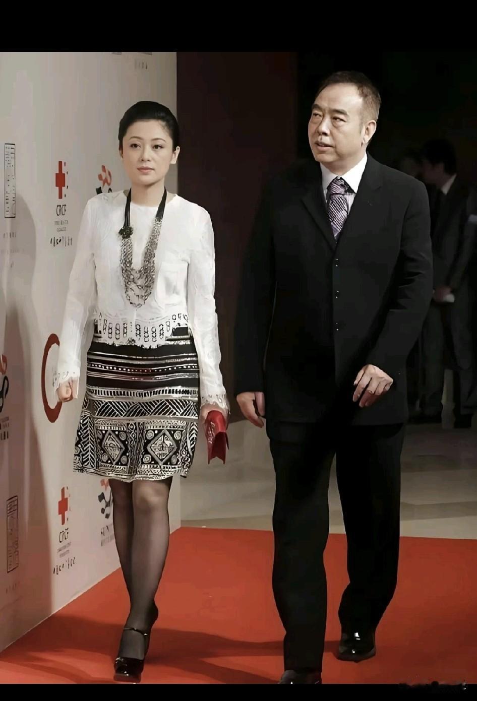 看到陈红，不得不感慨长得美是真能够当饭吃陈凯歌也算是多个人女人都得不到的男人了