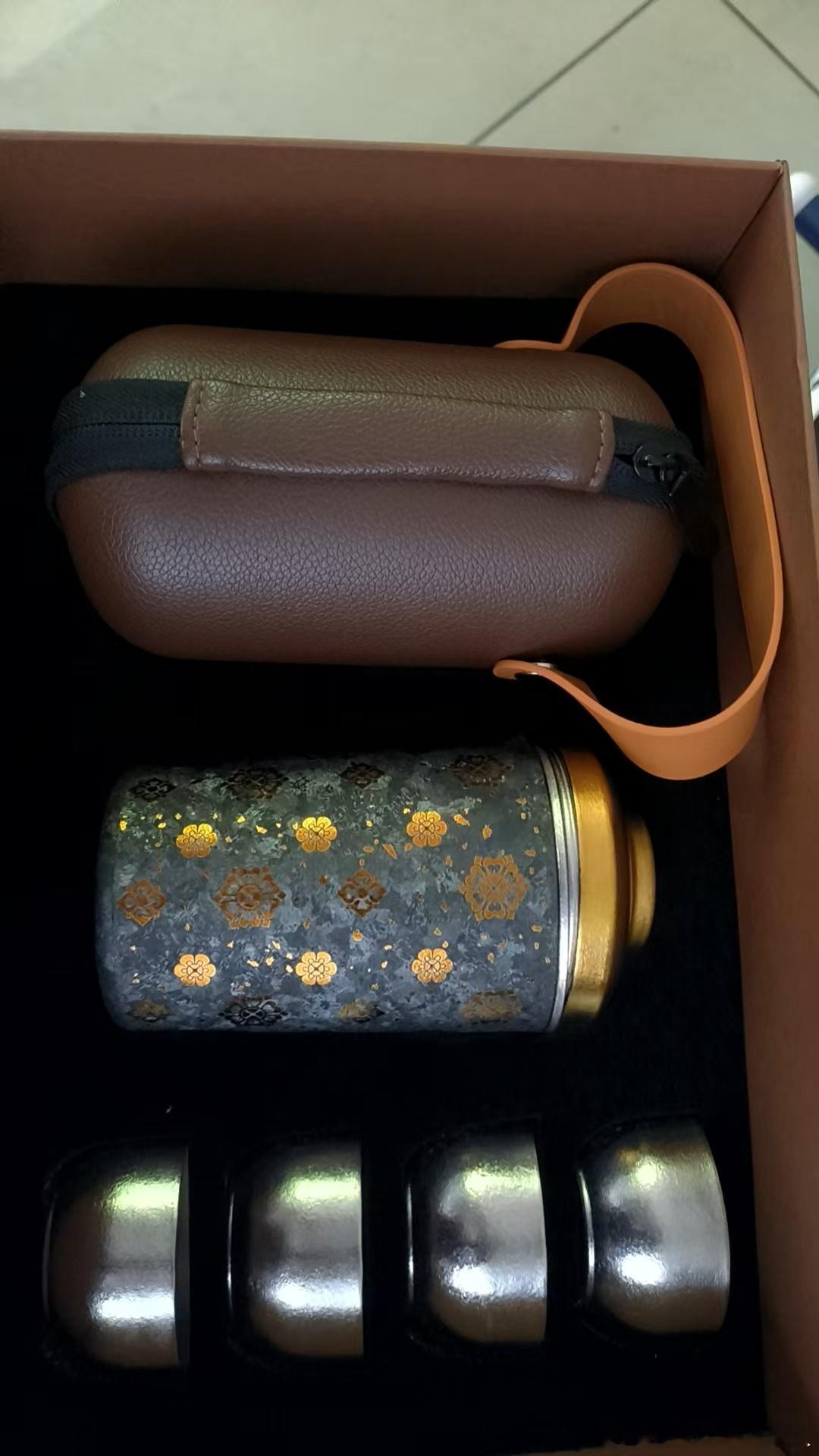 明天中午上新的茶具套装整整两年没有上过了，大家喜欢的可以入手不知道哪里入手的加客