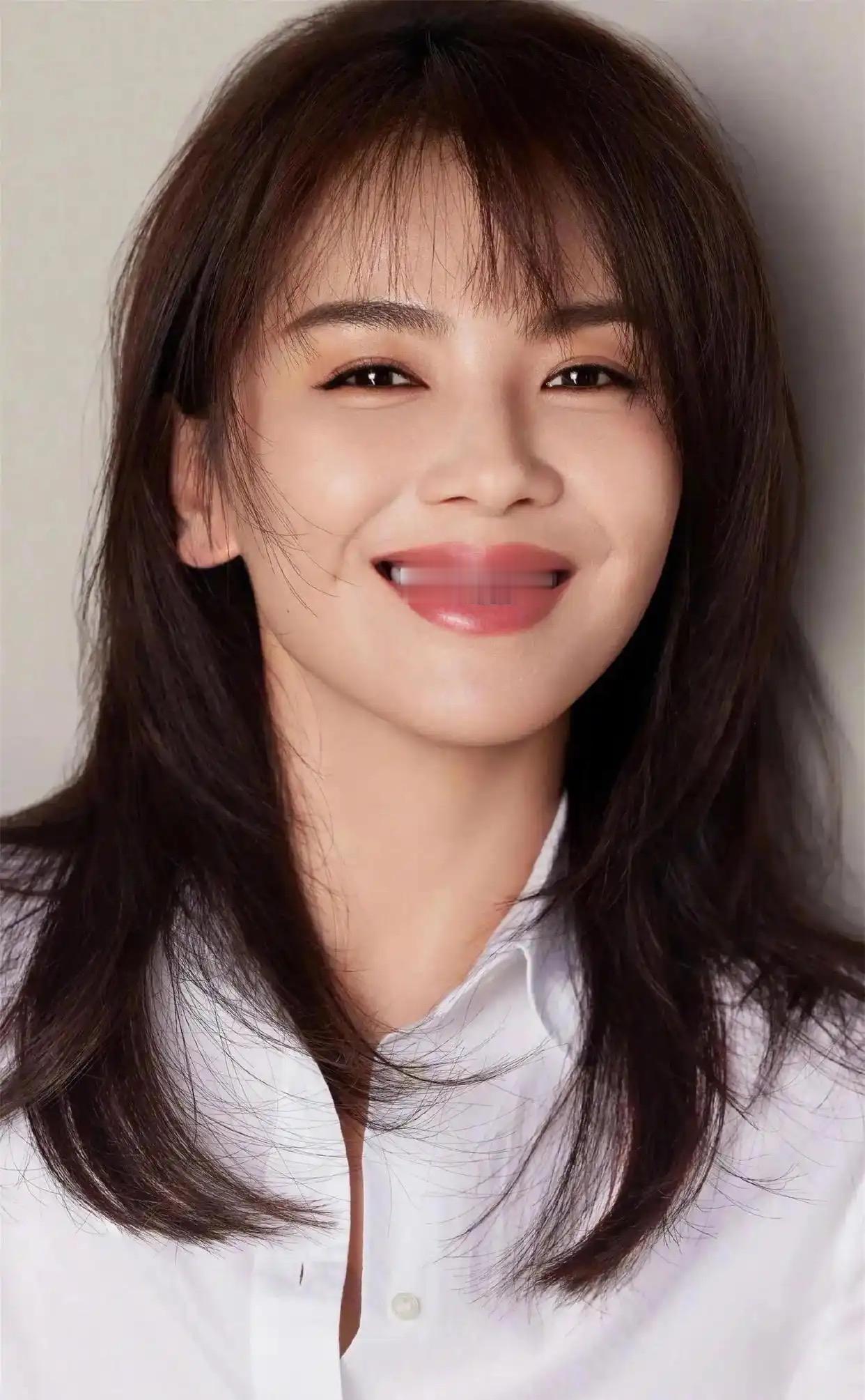 胡歌和刘涛争论，就说刘涛这反应，太接地气了。在生活里，谁会把擦过屁股的废纸（屎）