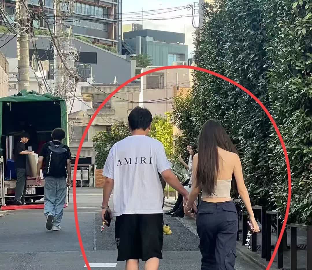 朋友在东京街头偶遇了王思聪，他给我说了大实话，“富二代王思聪，根本就不像