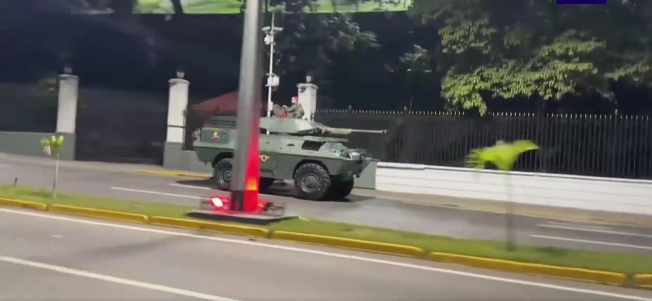 当地时间1月5日，委内瑞拉副总统德尔西・罗德里格斯在委内瑞拉最高法院主持下，宣誓