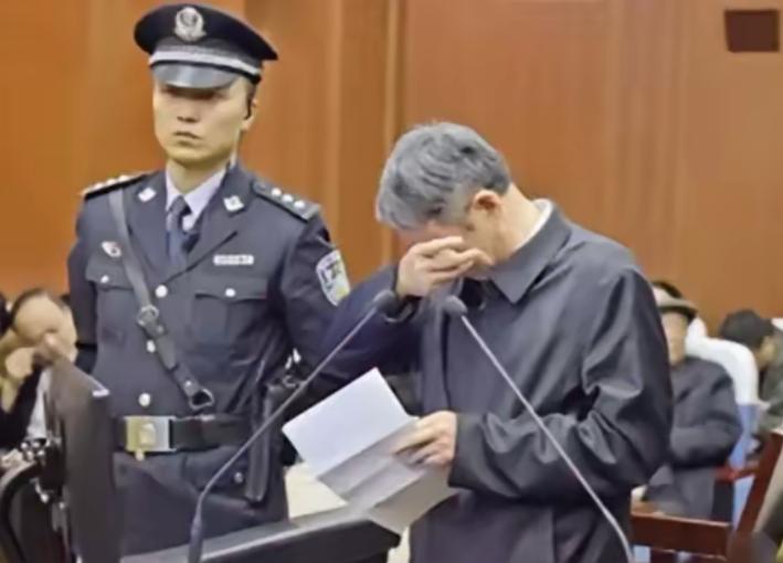 中国决不能走甲午战争时的老路，必须要把军中蛀虫一个个连根拔出，彻底清除干净，到那