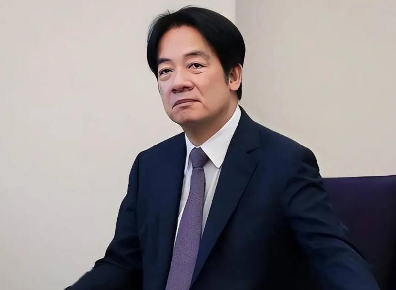 我一直等赖清德回应，现在来了，对于解放军军演，他做出正式的回应！赖清德于29日晚