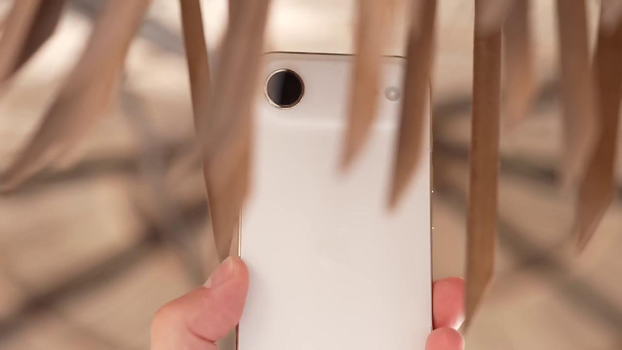 大家对iPhoneAir的评价，是典型的“买了都说好，没买的狂吐槽”。我身