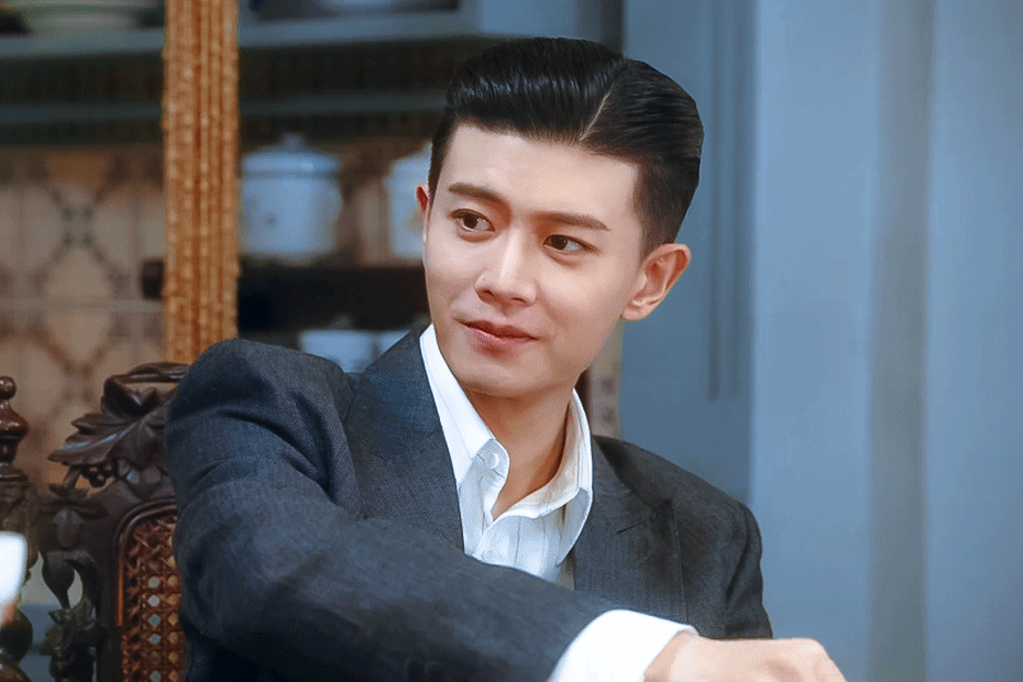 「风与潮真的很细节何贤匆匆忙忙的进来还得灌点儿酒才能自圆其说喝
