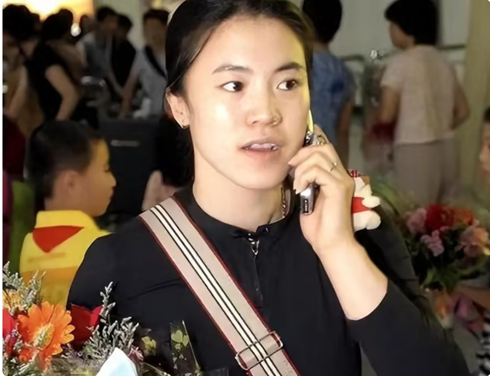 王楠没想到，她偏心养大、不让打乒乓球的儿子，今给她长脸了