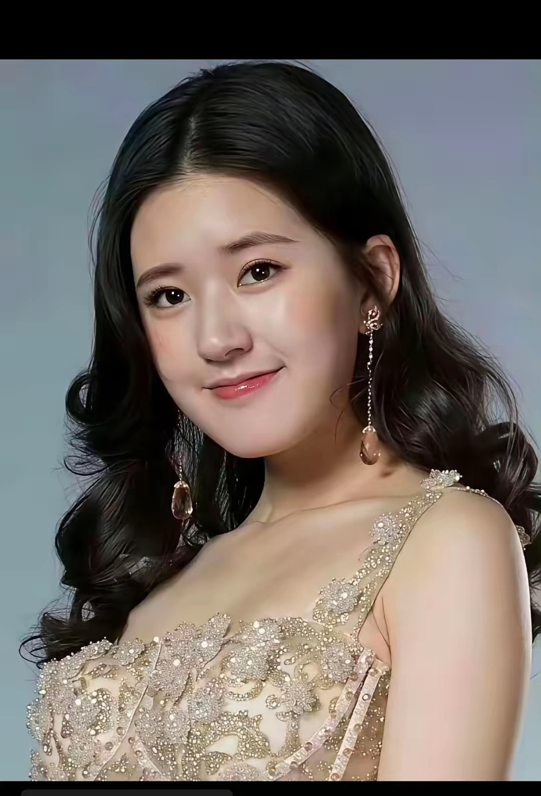 原来赵露思早期长这个样子！