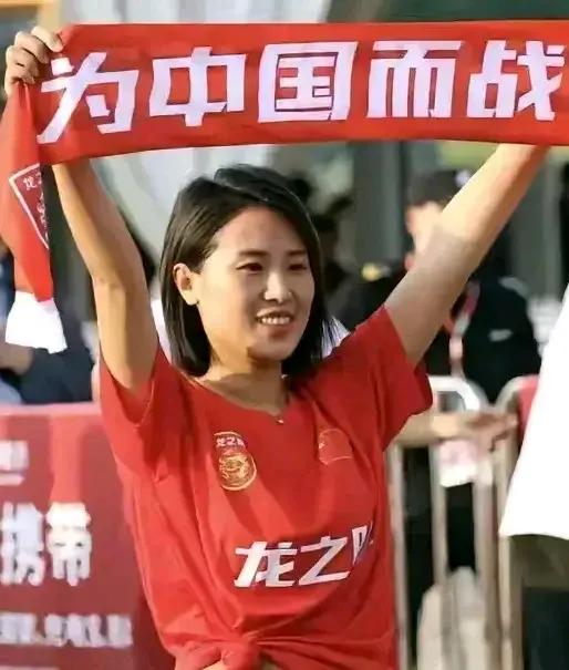 今晚中日国足东亚杯之战，除比分和数据外，至少还有两三个看点：1.谁主动申请无