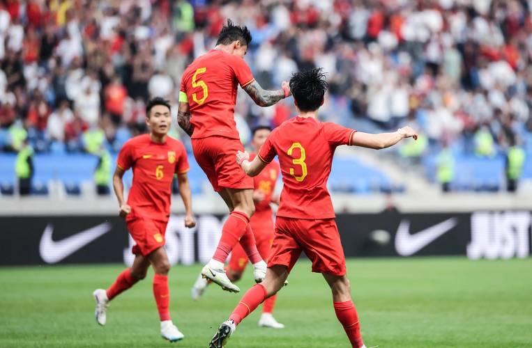 中国足球为啥水平越来越差？我算是知道了，不是管理有问题，也不是教练不给力，更跟海