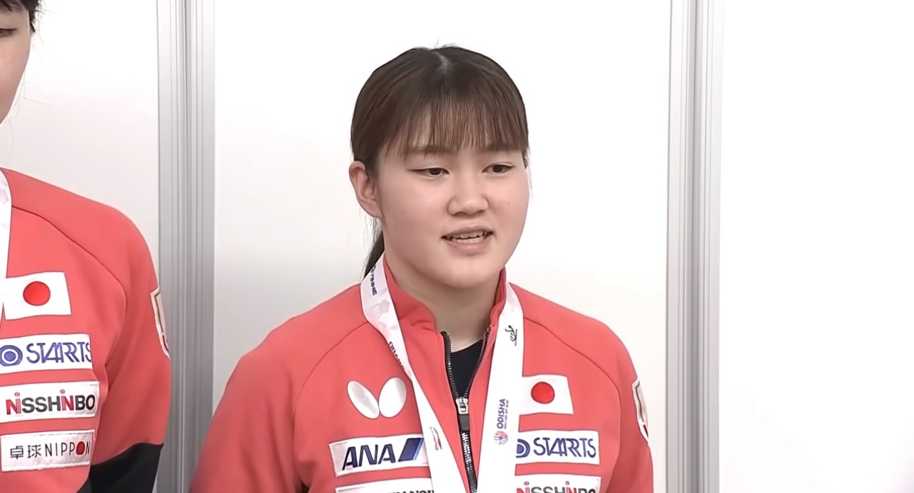 大藤沙月从印度归来的机场采访——决赛我也想上但是自己现在实力不足Q：你在比赛中