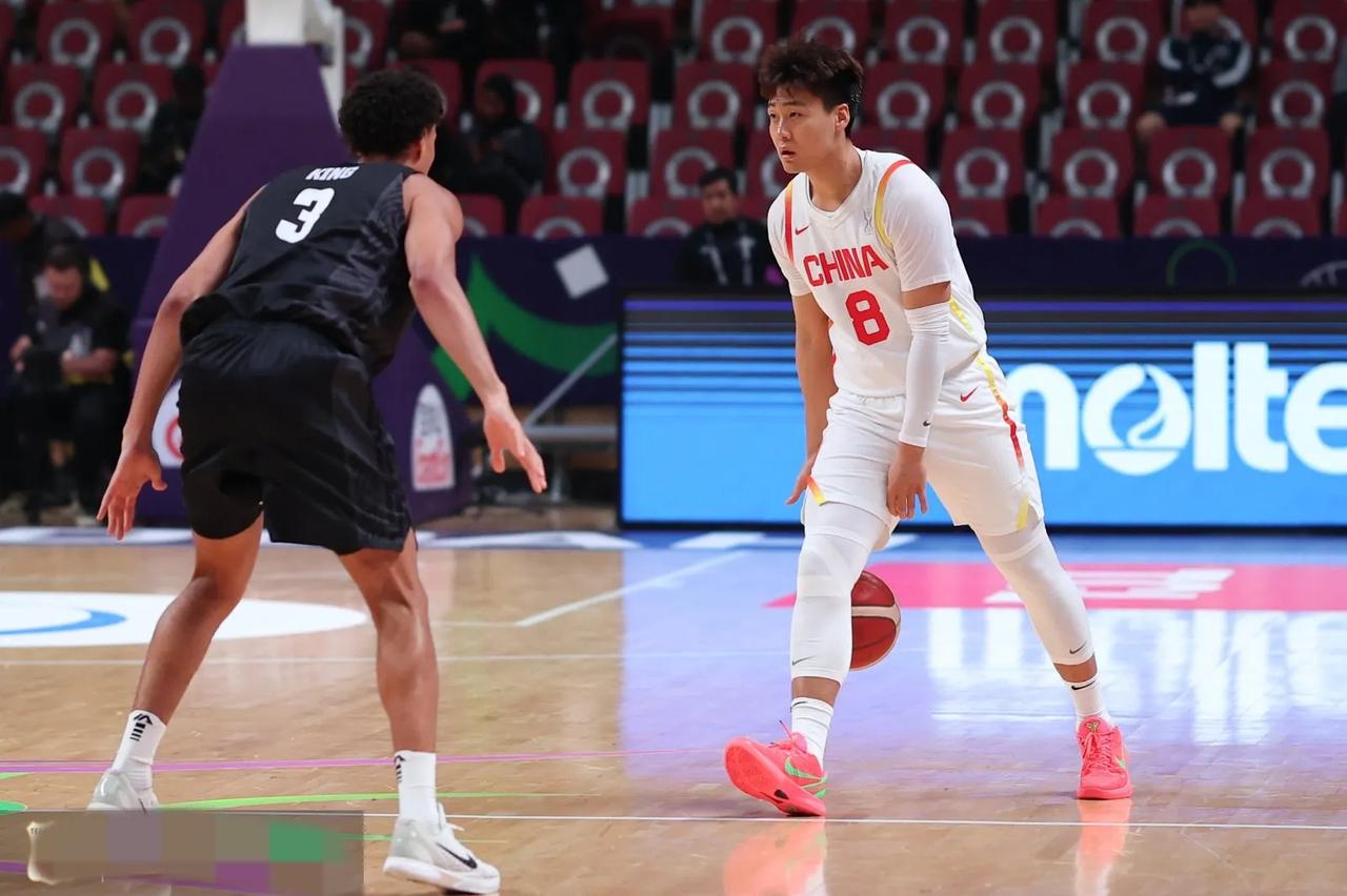赵睿——亚洲杯22次罚球，投中20次；胡金秋—亚洲杯19次罚球，投中11次；