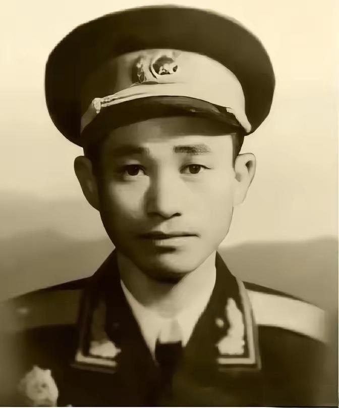 1937年，西路军孤儿蔡长元被自己人关进小黑屋判了枪决，行刑前夜，杨尚昆在院子里